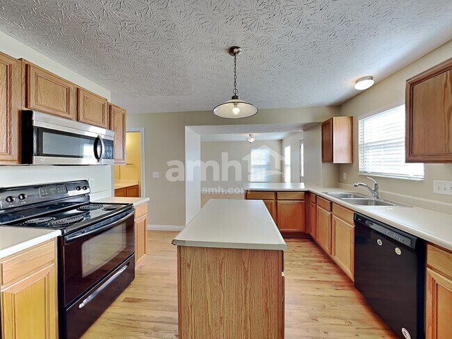 Foto del edificio - 10408 Lynchburg Dr