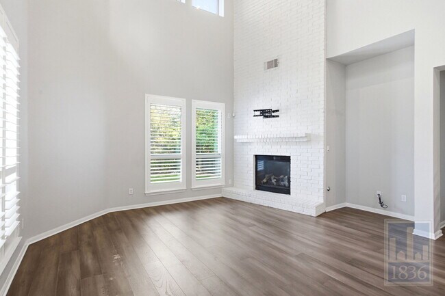 Foto del edificio - 6624 Nusser Ln