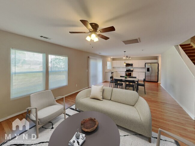 Building Photo - 6215 Woodland Commons Dr
