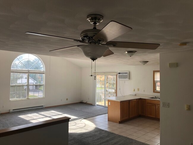 Building Photo - 5128 Zenith Pky