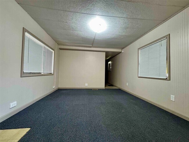 Foto del edificio - 1718 W Dumble St