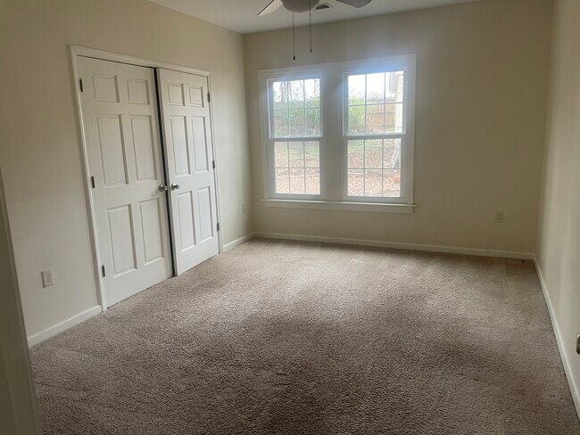 Foto del edificio - 41 Briarcliff Dr