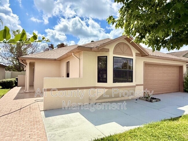 Building Photo - 2911 Woolridge Dr