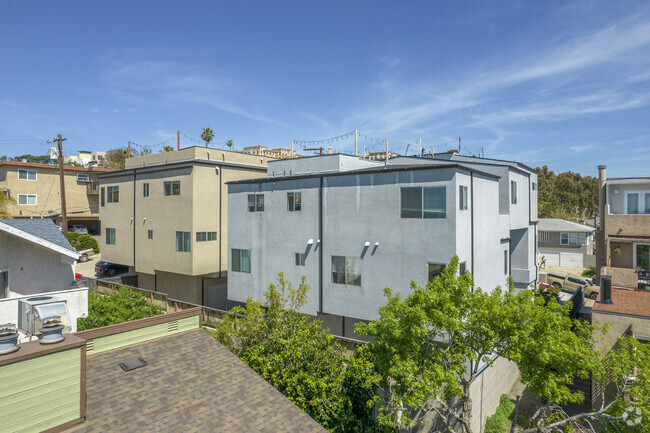 Building Photo - 1134-1148 Fresno St