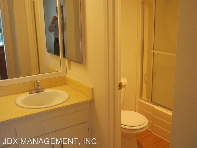 Foto del edificio - 4767 Mansfield St