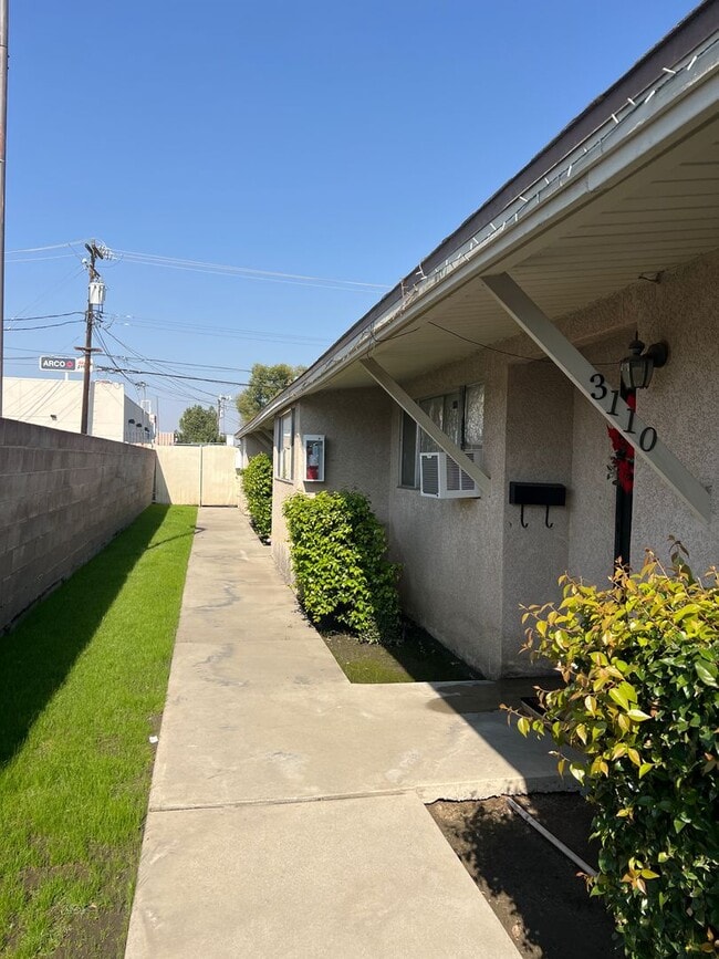 Building Photo - 6tp3110