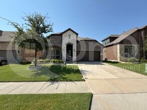 Building Photo - 11001 Brownwood Pl