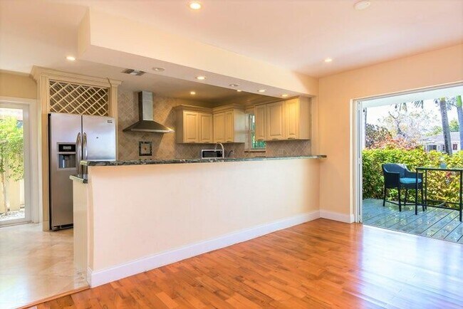 Foto del edificio - 2213 NE 16th St