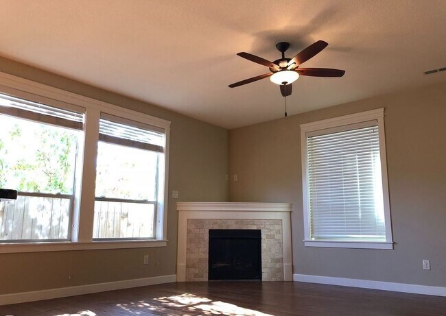 Foto del edificio - 7429 NE 58th Way