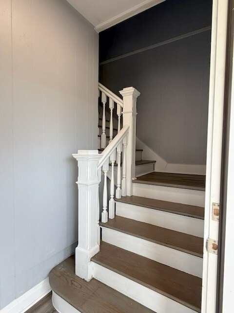 Entrance - 512 Stuart St