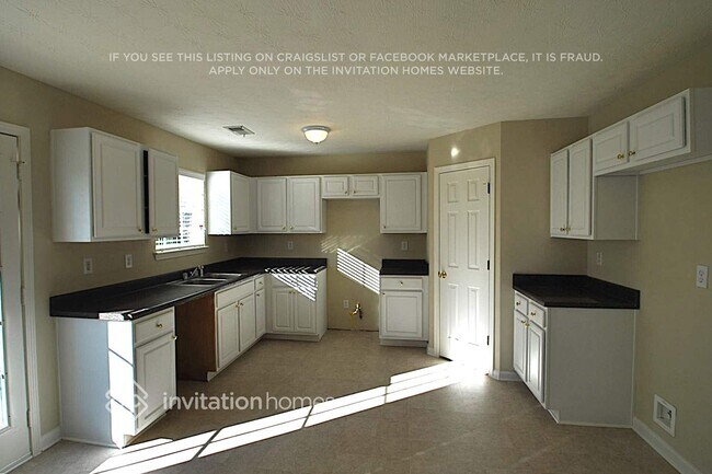 Foto del edificio - 360 Hazelhurst Dr