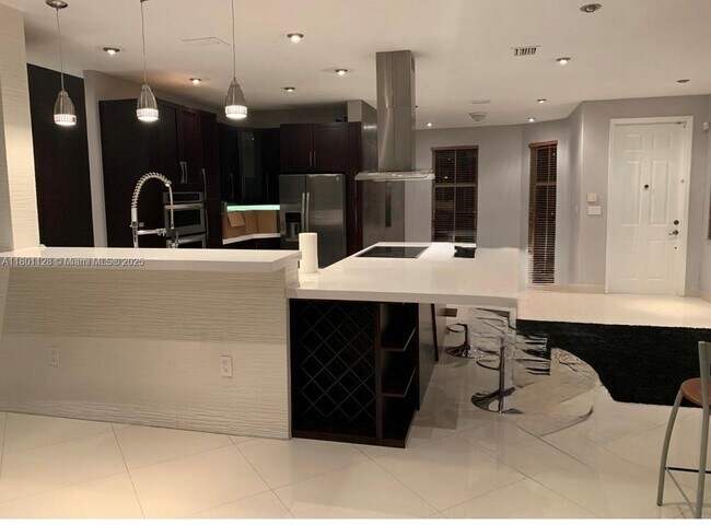Foto del edificio - 7670 NW 113th Path