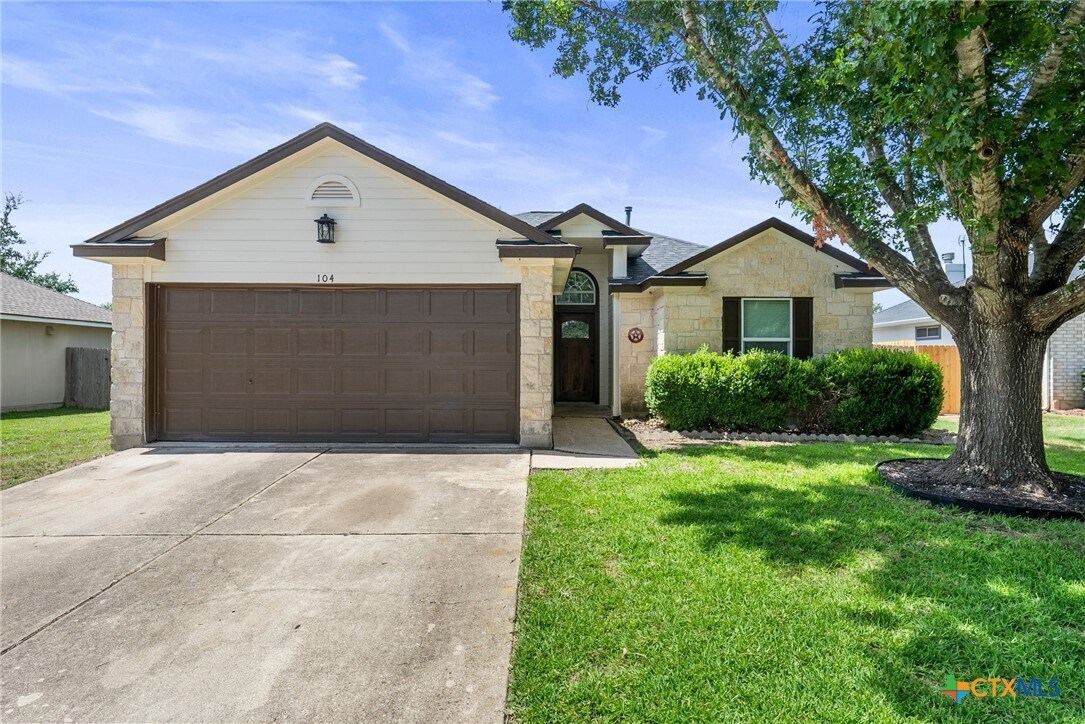 Foto principal - 104 Harvest Ln