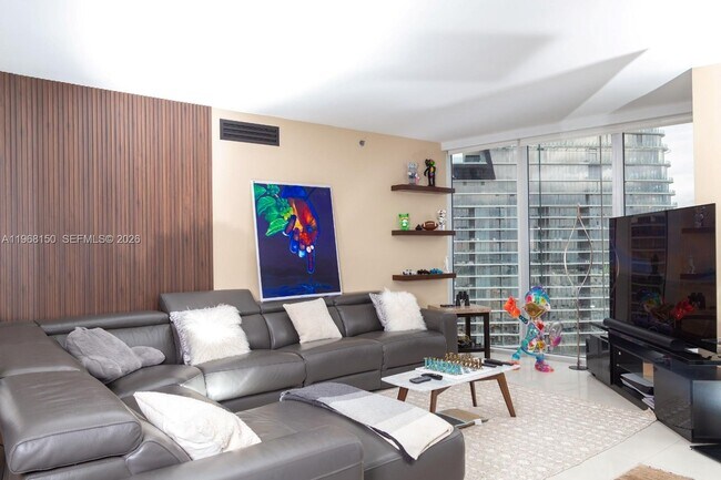 Foto del edificio - 465 Brickell Ave