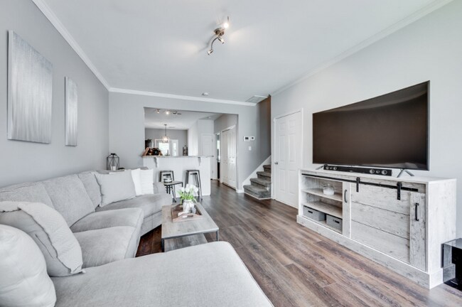 Foto del edificio - 763 Spence Enclave Ln