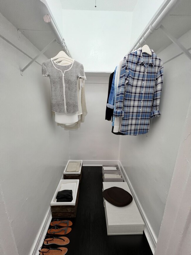 Interior Photo - Villa Shatto Apartments