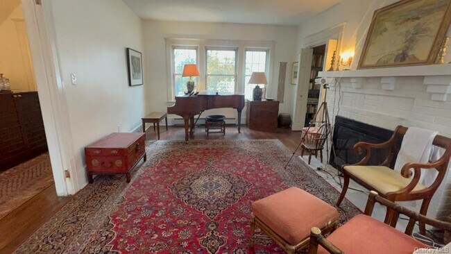 Building Photo - 67 S Grand Ave