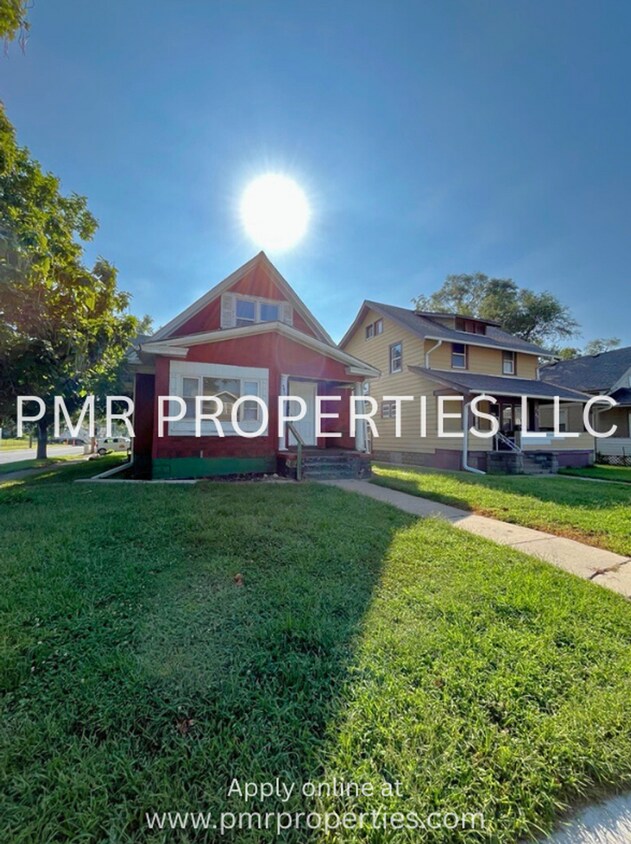 Foto principal - 3 Bedrooms/1Bathroom House