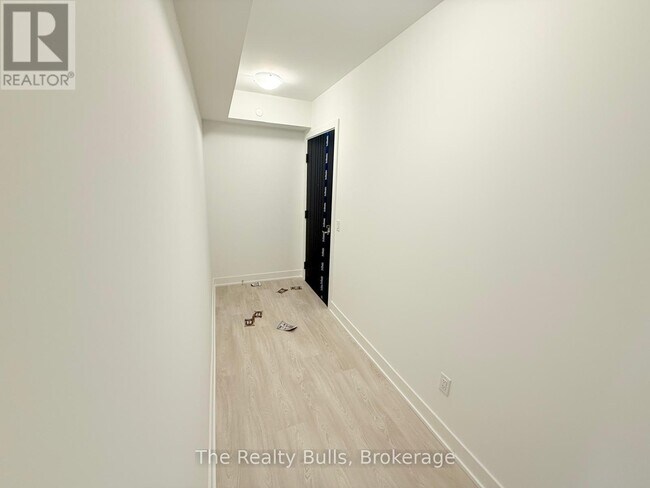 Photo du bâtiment - 2545 Simcoe St N