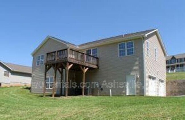 Foto del edificio - 60 Bear Creek Hills Dr