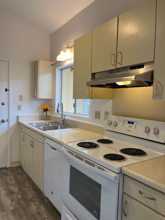 Foto del edificio - 4/2 SF Home in Royal Kunia!