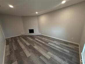 Building Photo - 1301 Sam Houston Dr