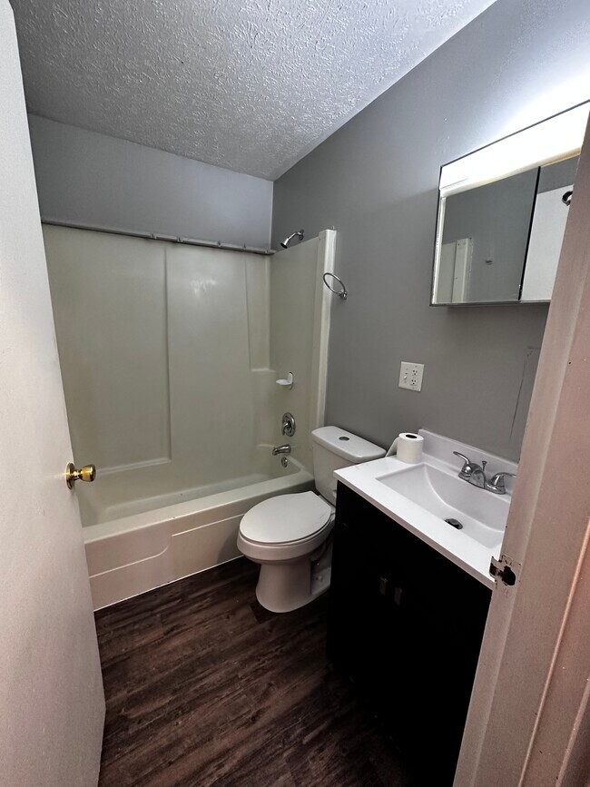 Bathroom - 409 Front St