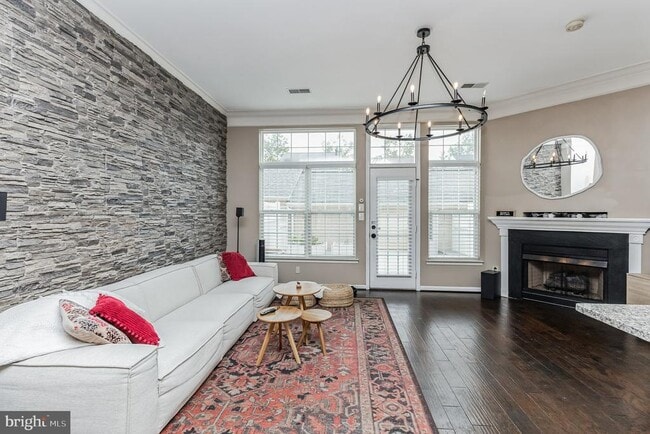 Building Photo - 42753 Stadler Ln