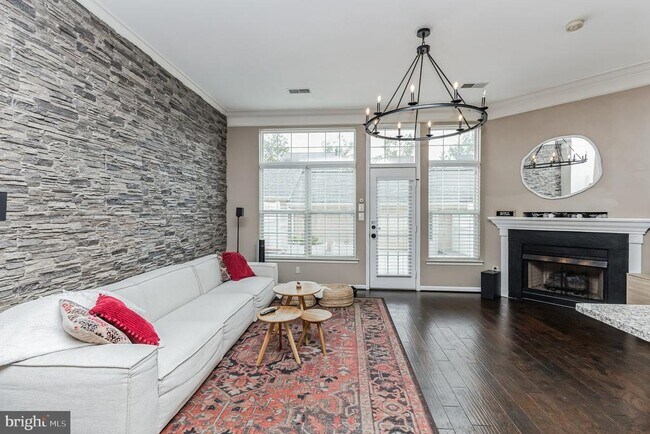 Foto del edificio - 42753 Stadler Ln
