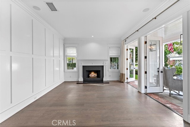 Building Photo - 7 Cape Danbury
