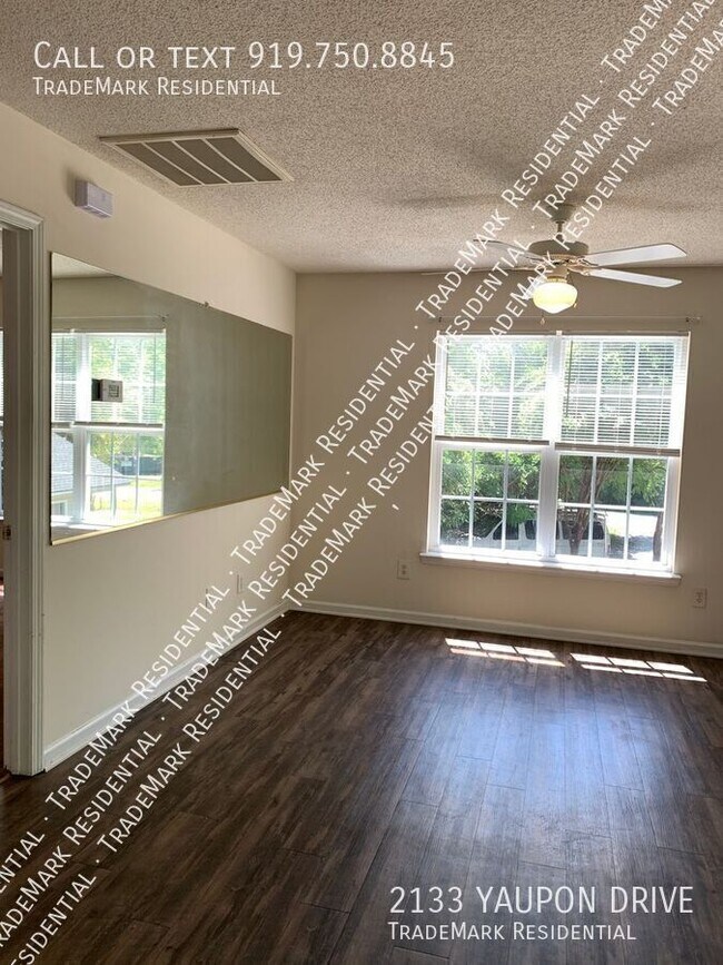 Foto del edificio - 2133 Yaupon Dr