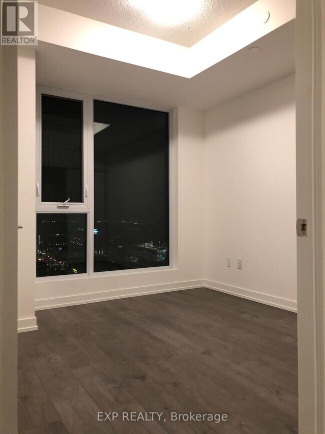 Building Photo - 55 Duke St W