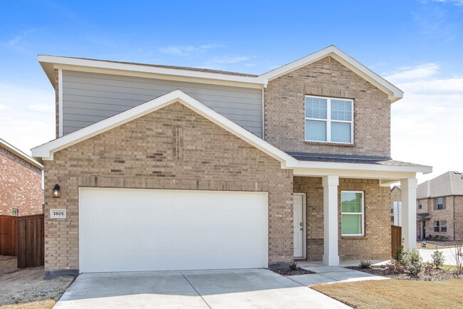Building Photo - 1801 Sandlin Dr