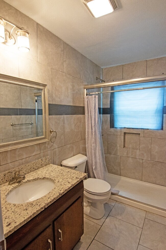 Foto del edificio - 2 Bedroom 1 Bath