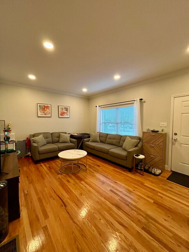 Foto del edificio - 14 Linden St