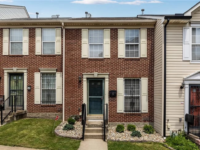 Photo - 9 Davenport St Townhome