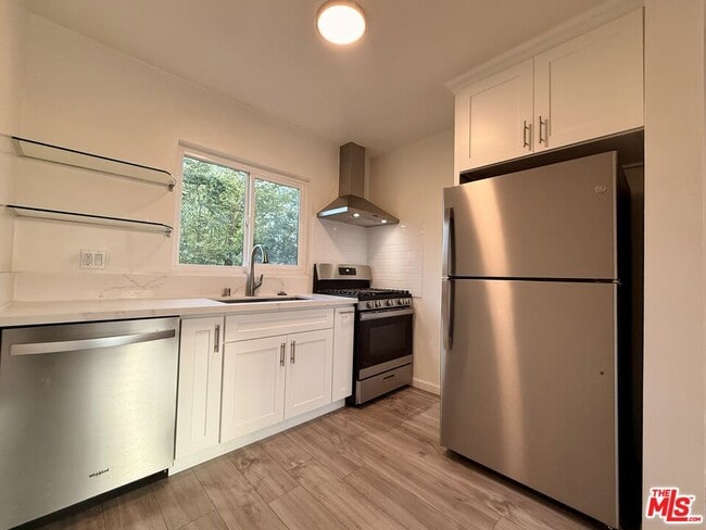Building Photo - 5246 Whitsett Ave