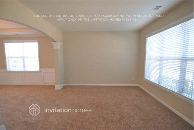 Building Photo - 2653 Bluestone Dr SW
