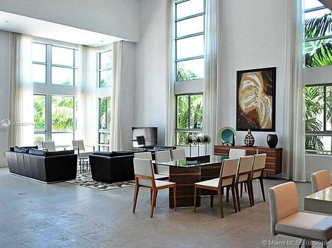 Foto del edificio - 826 Collins Ave