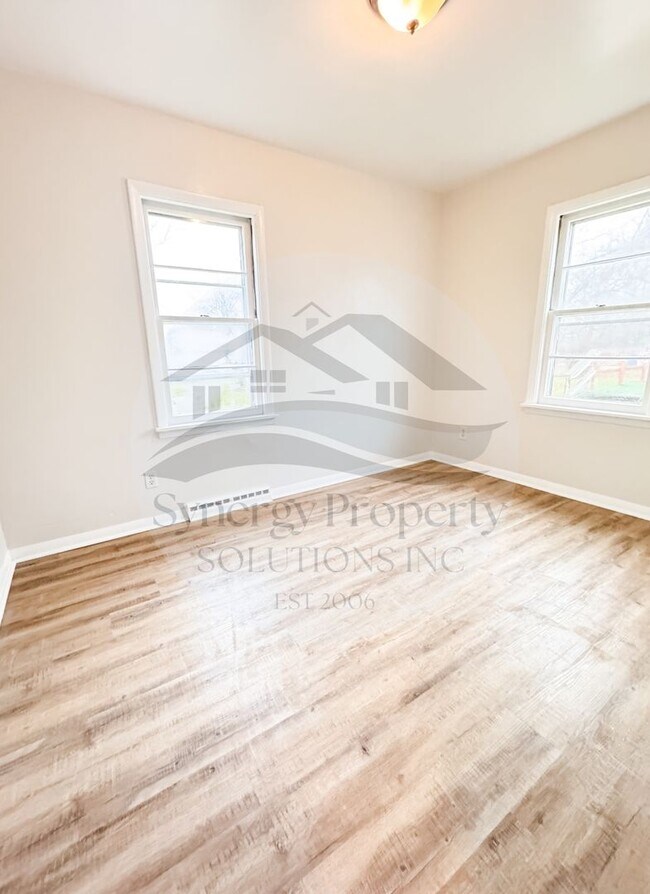 Foto del edificio - Crestline Home Available Now