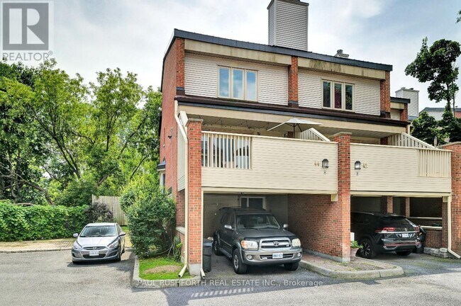 Building Photo - 110-110 Havelock St