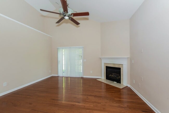 Building Photo - 16047 Long Talon Way