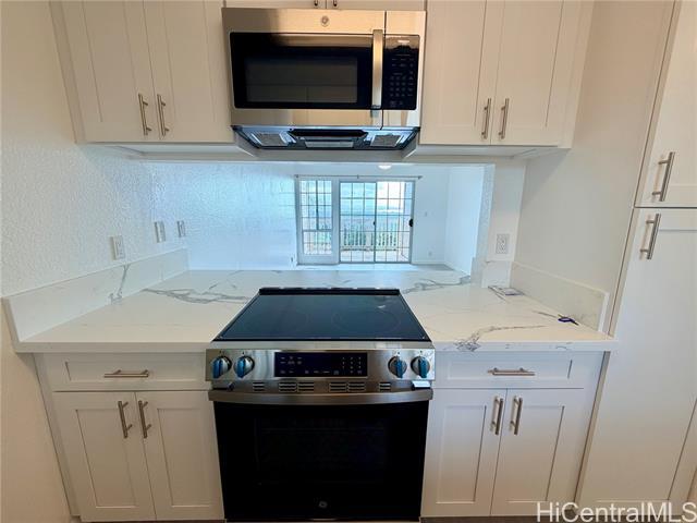 Foto del edificio - 94-098-98 Manawa Pl