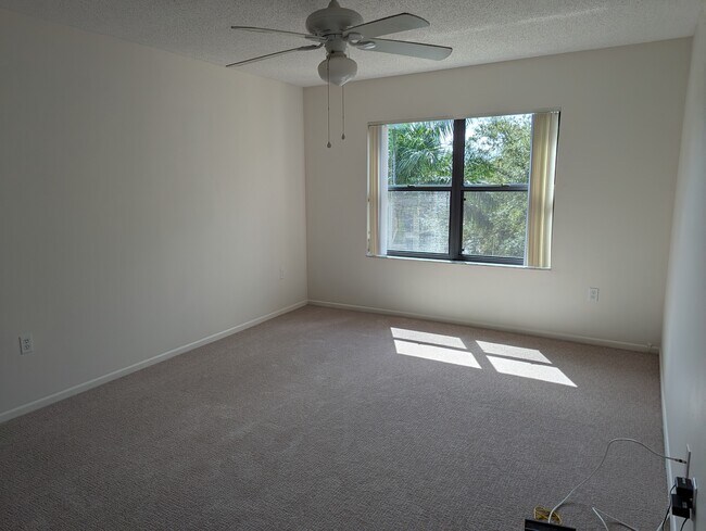 MBR - 515 30th Ave W