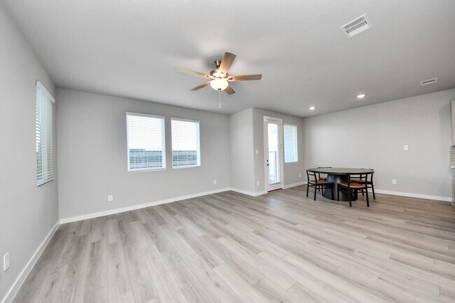 Foto del edificio - 4111 Good Vineyard Ln