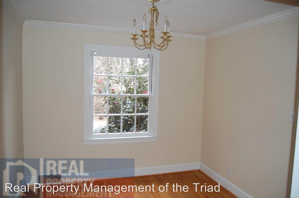 Primary Photo - 4130 Aquadale Ln
