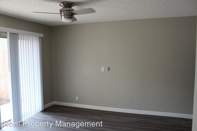 Building Photo - 3145 Carlsbad Blvd