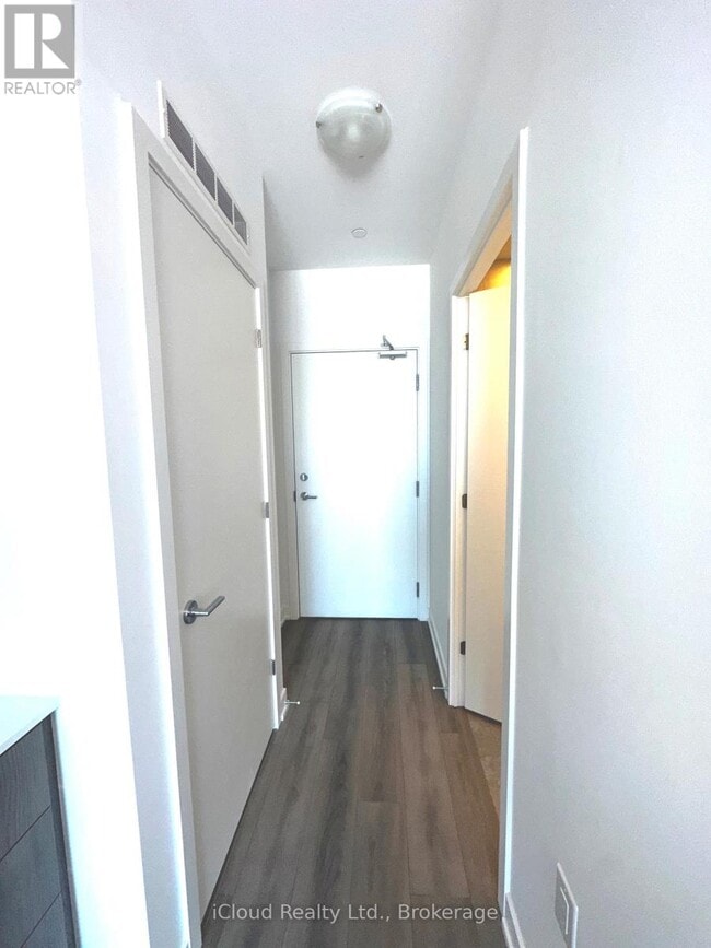 Building Photo - 7439 Kingston Rd