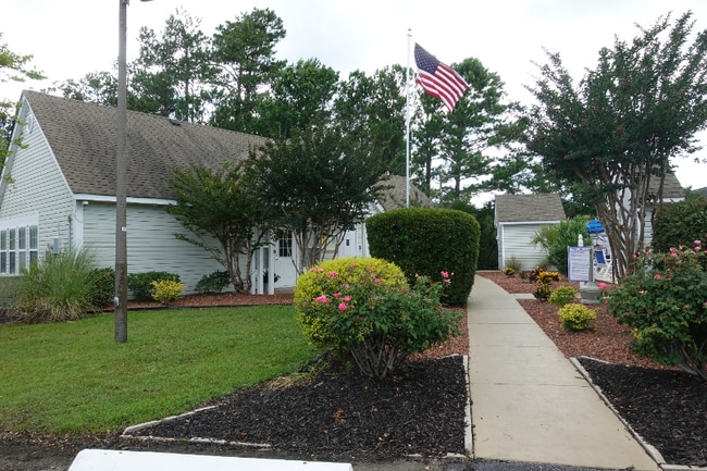 Foto del edificio - 2265 Huntingdon Dr