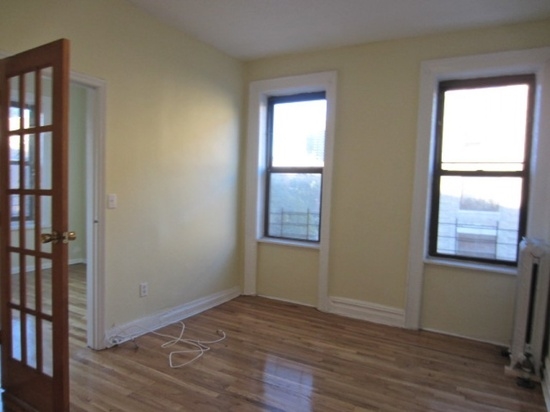 Living Area - 2866 Frederick Douglass Blvd